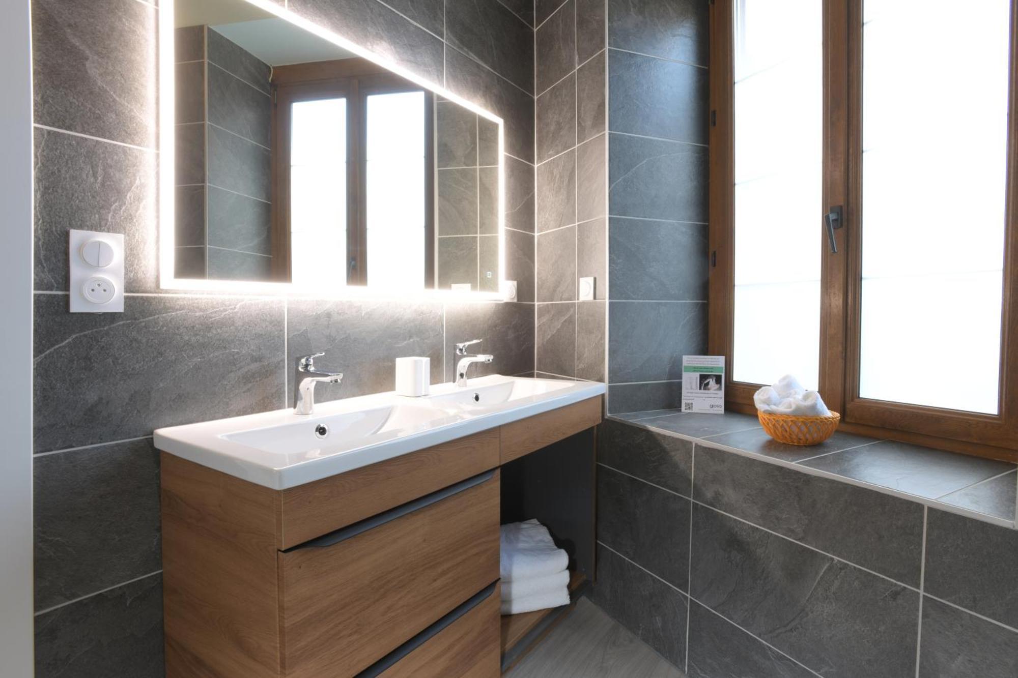 Au Cheval Blanc - Appartement Familial 6P Parking Prive Proche Colmar Centre Kültér fotó